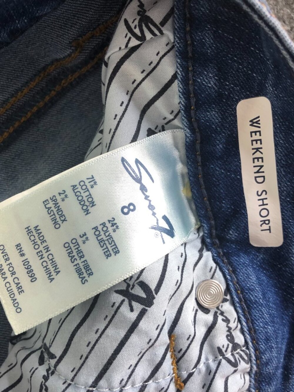 Seven7 Shorts Womens 8 Weekend Short 5" Inseam Fray Hem Light Wash Mid Rise - Picture 4 of 10